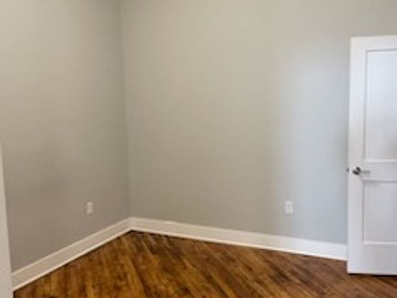 2nd image of 2570 Farnam St Unit 204