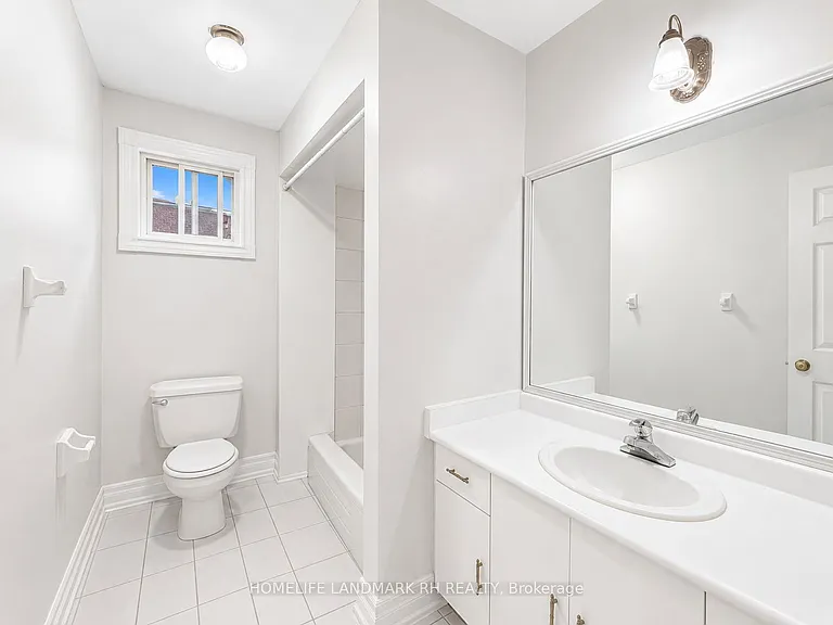101 Pentland Cres — Photo 15