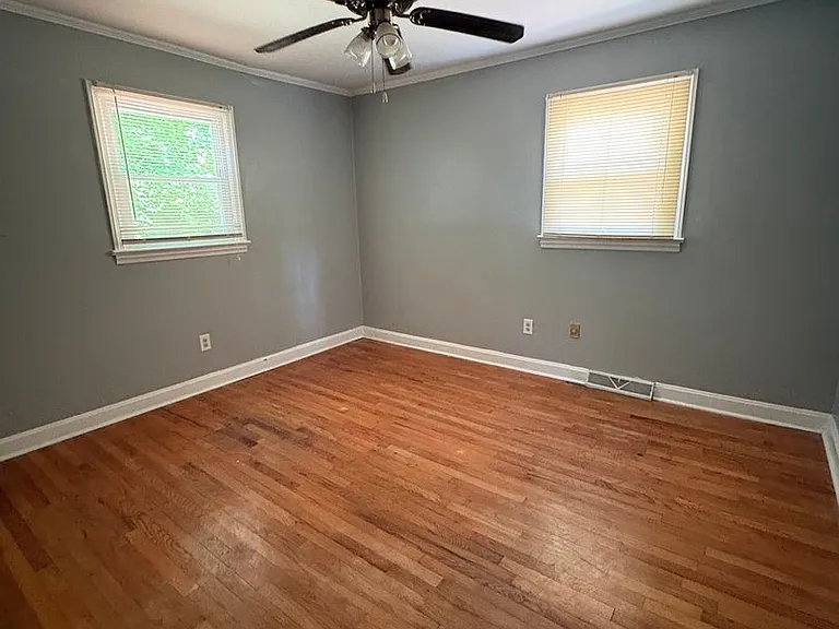 15 Tasha Dr — Photo 10