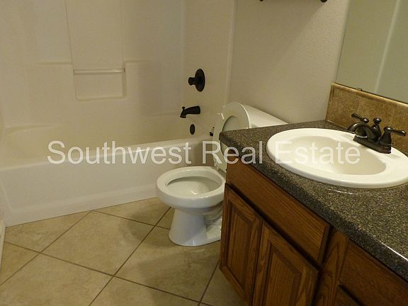 2nd image of 2238 Boxwood Cir