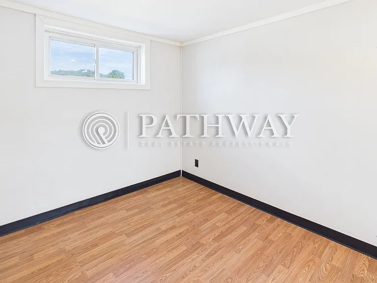 172 North St #7 — Photo 9