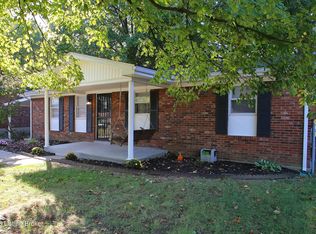 5702 Maldon Dr, Louisville, KY 40216