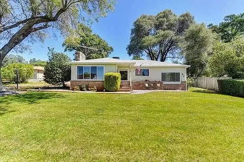 2469 Roxana St Photo 1