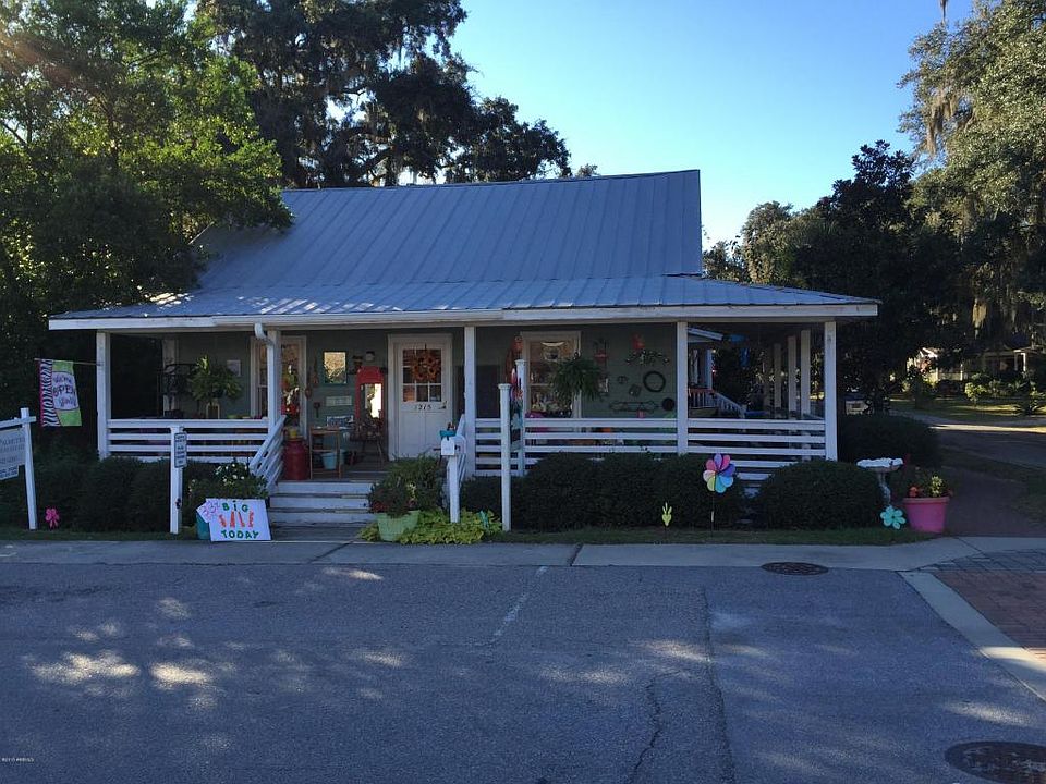 1st image of 1215 Paris Ave