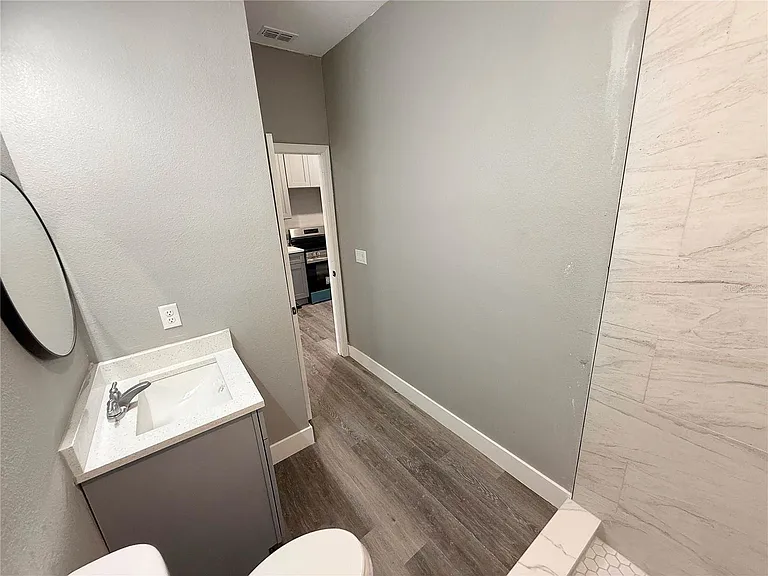 323 Pearl St #1 — Photo 28