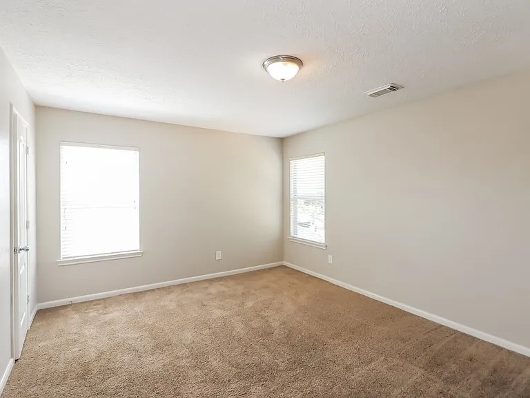 19811 Breezy Cove Ct — Photo 14