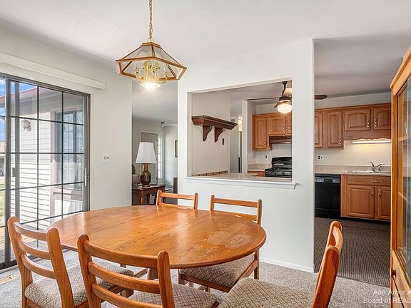5th image of 40854 Newport Dr