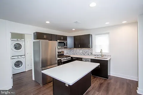 36 S Main St #2 — Photo 4