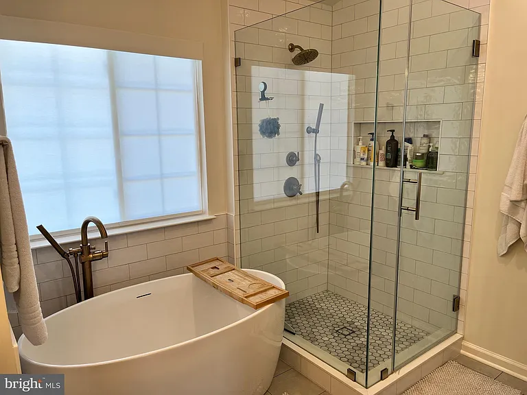 20611 Coppersmith Dr — Photo 9
