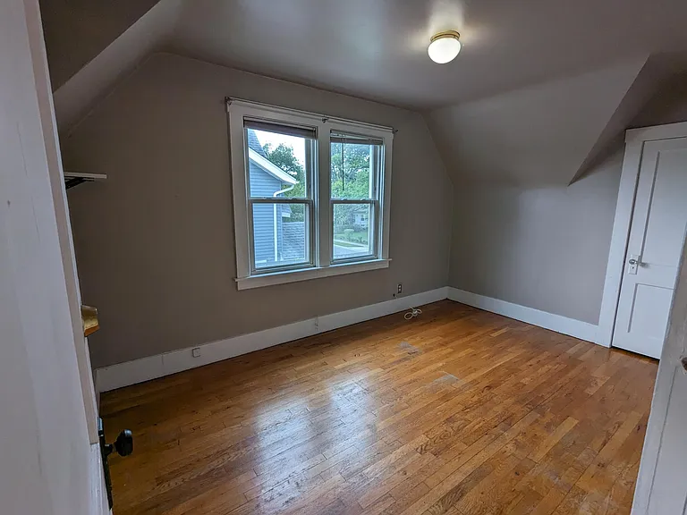 3146 Grayson St — Photo 10