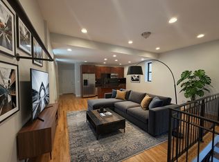 1741 W Erie St APT 1R, Chicago, IL 60622