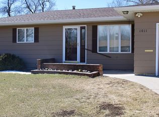 1011 E 6th St, Webster, SD 57274