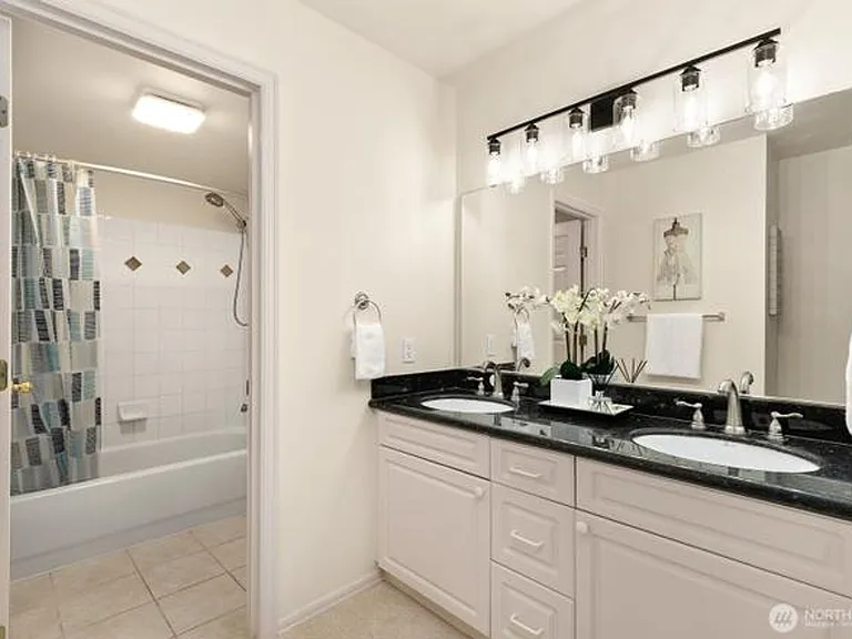 18501 SE Newport Way #H237 — Photo 18