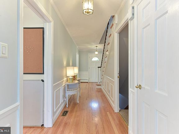 3rd image of 1217 Warrington Pl