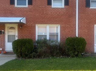 823 McHenry Rd APT C, Wheeling, IL 60090