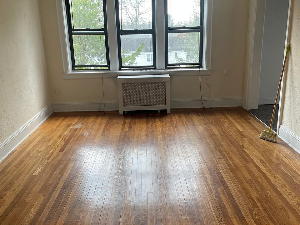 1st image of 119 Carpenter Ave #D3