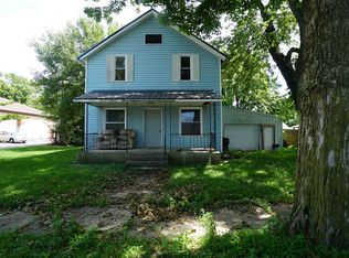 703 S Main St, Burnettsville, IN 47926