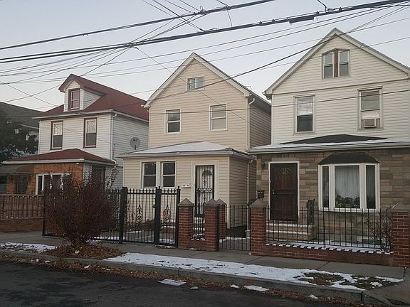 3rd image of 13243 142nd St