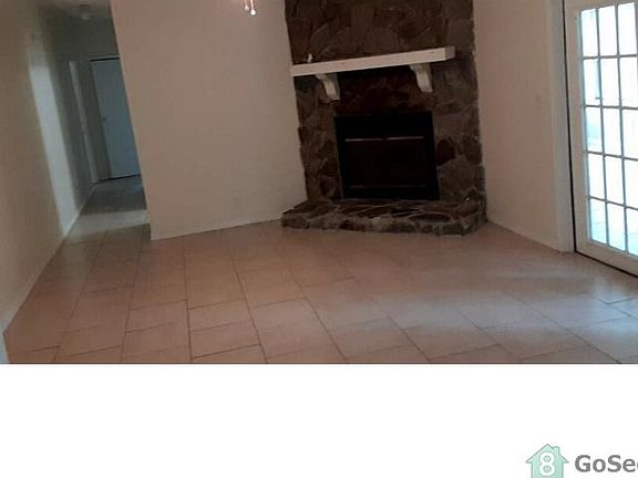 3rd image of 3639 Island Oaks Ct
