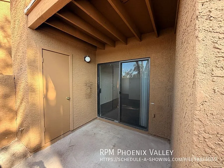 Parkside Apartments — Photo 29