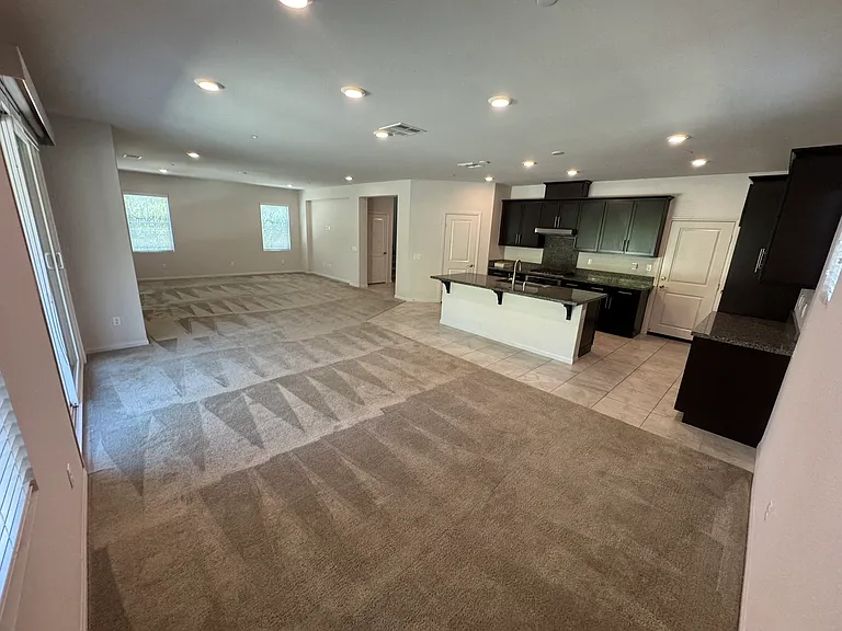 446 Almond Ln — Photo 7