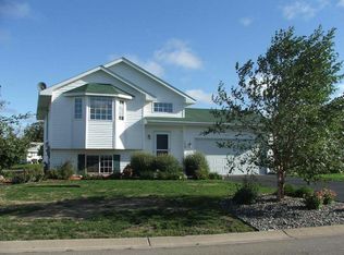 133 Crystal Cir, Montrose, MN 55363