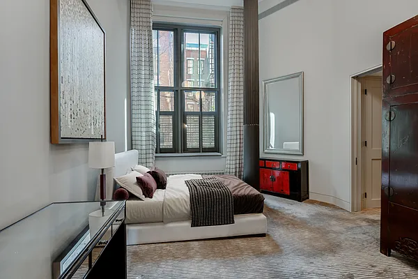 Rented by Compass | media 40