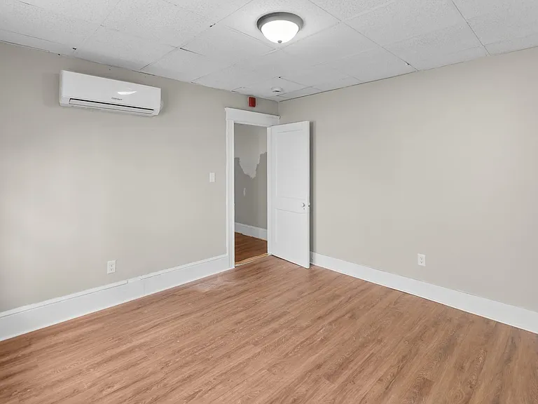387 Grove St — Photo 8