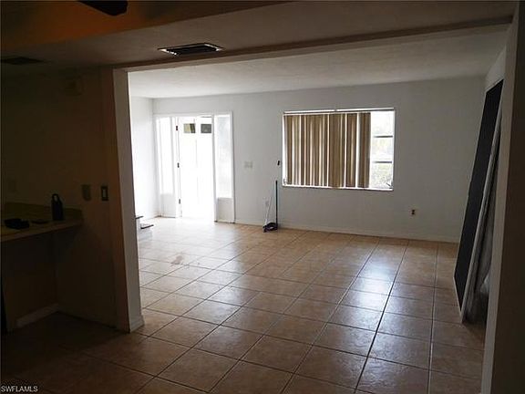 3rd image of 4905 Catalina Dr #37