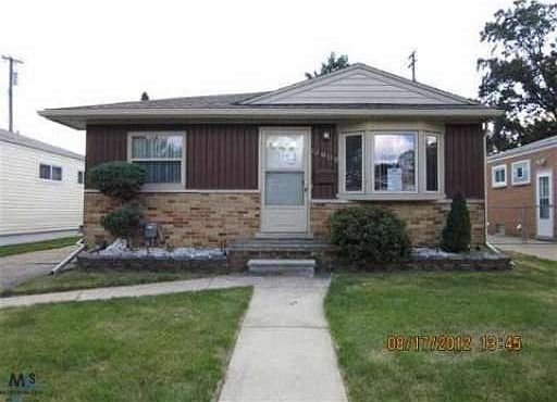1st image of 22608 Lake Dr