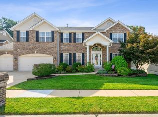 254 Romaine Spring Vw, Fenton, MO 63026