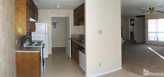 2nd image of 3008 Chaucer Dr APT A