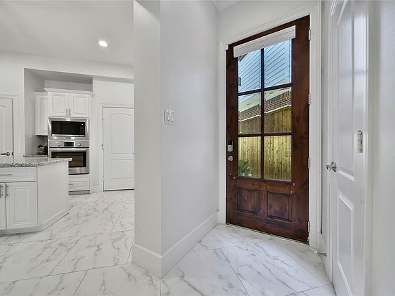 2nd image of 5806 Petty St