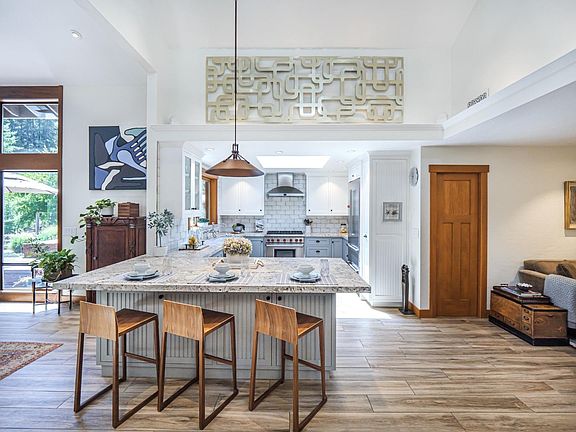 4th image of 5611 Branciforte Dr
