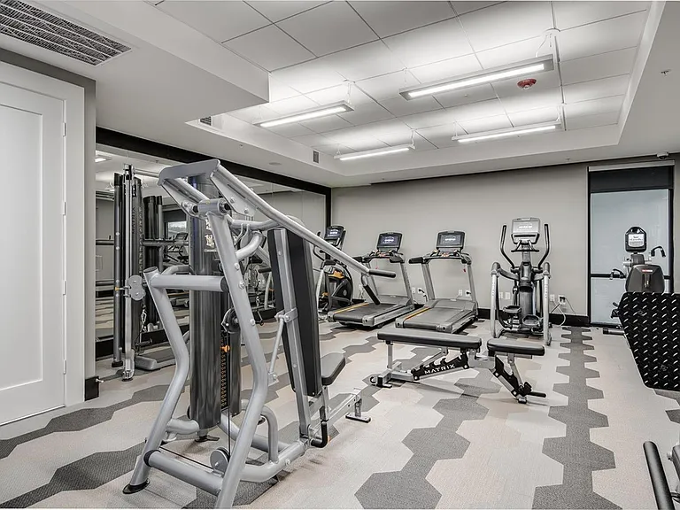 Overture Stone Oak 55+ Apartment Homes — Photo 10