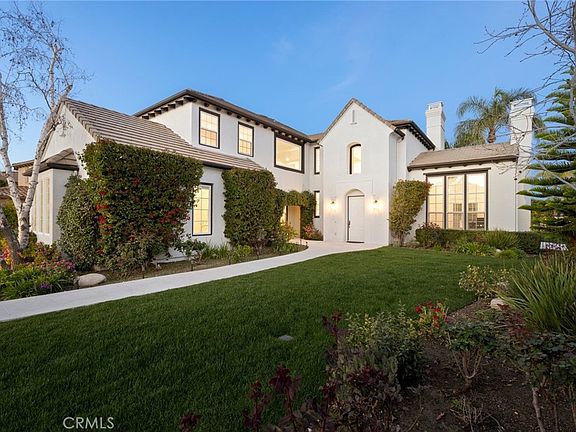 3rd image of 5704 Lyon Ct