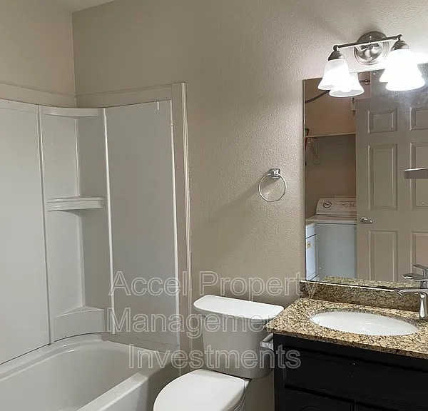 201 Gastel Cir #F — Photo 7