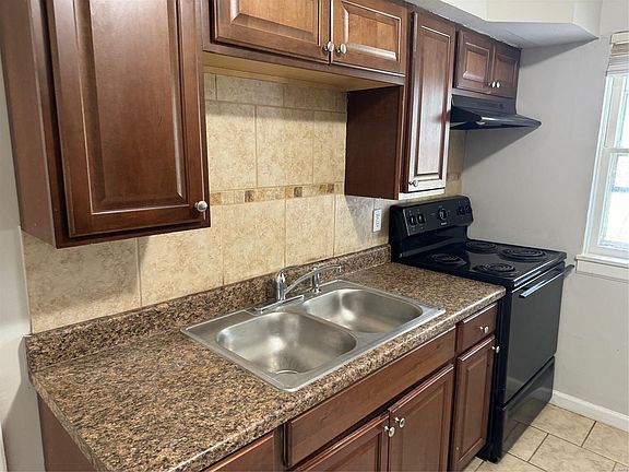 4th image of 1232 Duenke Dr