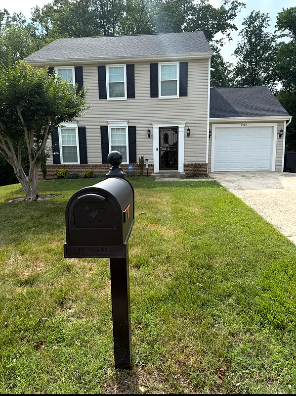 3 bed, 3.5 bath, 1624 sqft, $3,200 — Photo 1