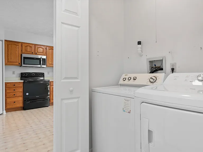 602 Cassandra Dr — Photo 22