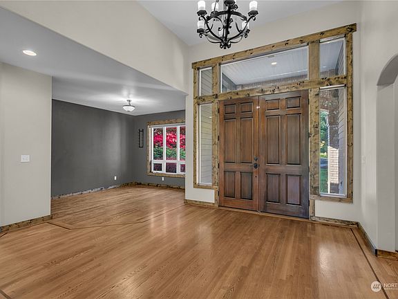 5th image of 23007 161st Avenue E
