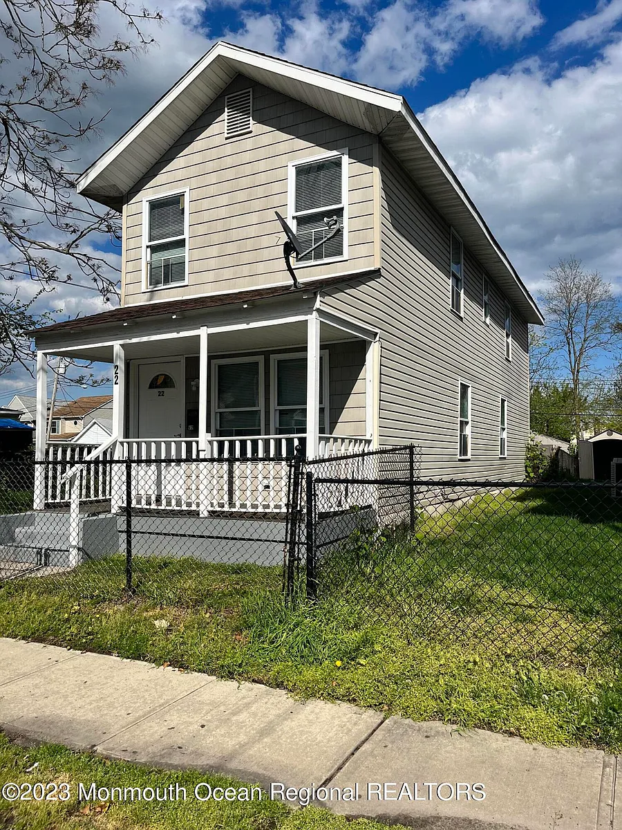 Building Photo - 22 Borden Ave