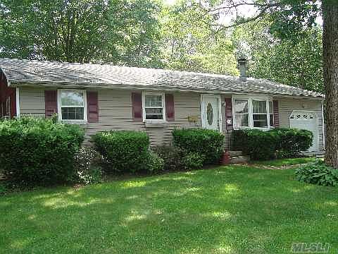 1st image of 133 Phyllis Dr