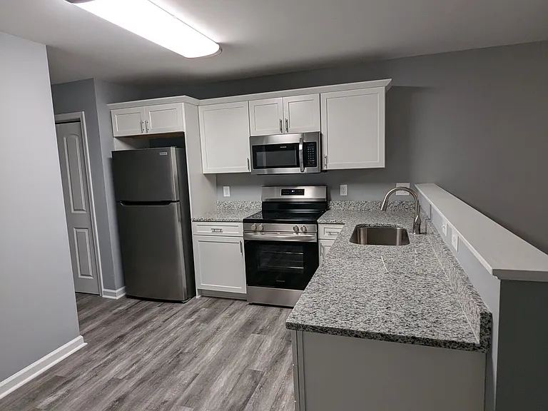 71 American Ave NE #83 — Photo 2