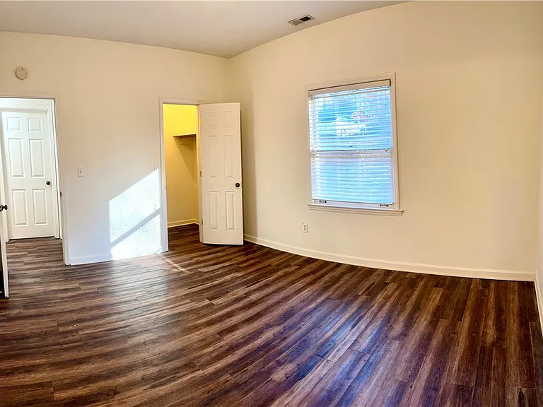 245 Willow Ct — Photo 7