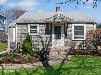 688 Slade Ave, Elgin, IL, 60120
