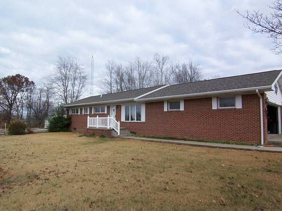 1st image of 1011 N West Dr