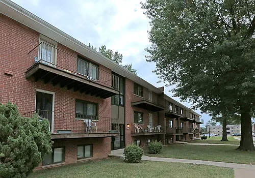 Winston Apartments Photo 1