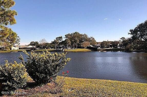 5th image of 2457 LORRAINE Court S