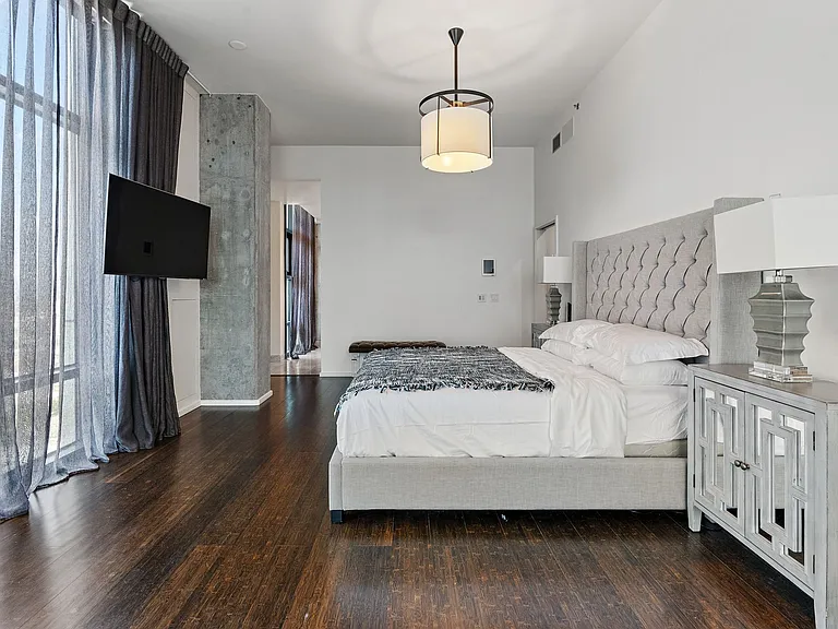 700 12th Ave S #1101 — Photo 50